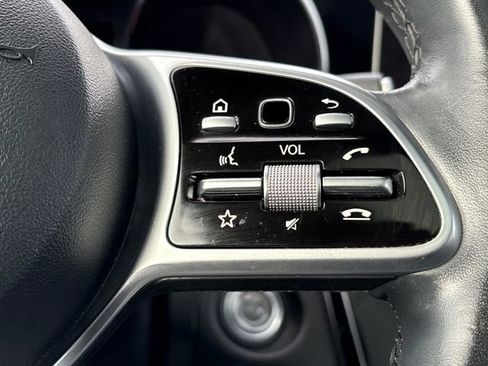 Used 2020 Mercedes-Benz GLC 300 4MATIC image 19