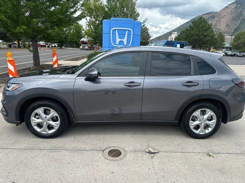 Used 2024 Honda HR-V LX image 2