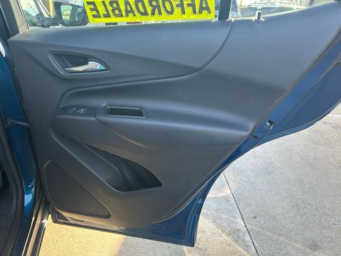 Used 2019 Chevrolet Equinox LT w/ Driver Convenience Package image 15