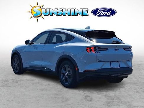 Certified 2021 Ford Mustang Mach-E Select w/ Comfort/Technology Package AWD/4WD image 4