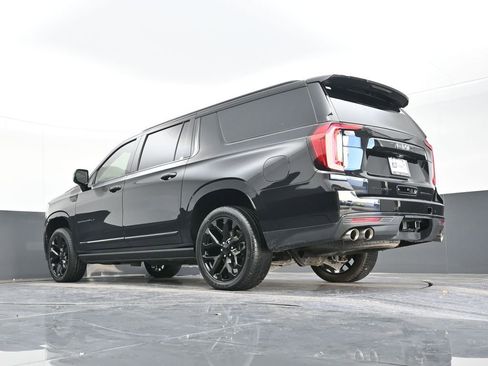Used 2021 GMC Yukon XL Denali w/ Denali Premium Package image 39