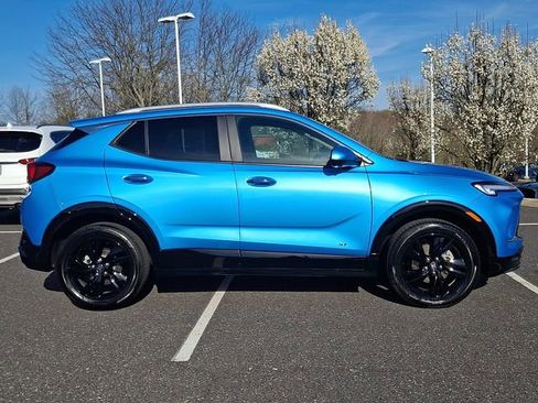Certified 2025 Buick Encore GX Sport Touring w/ Advanced Technology Package AWD/4WD image 7