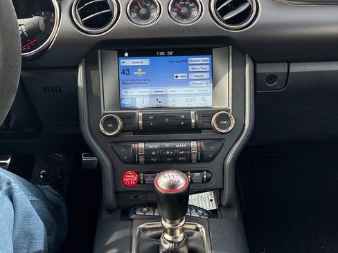 Used 2018 Ford Mustang Shelby GT350 w/ Convenience Package image 9