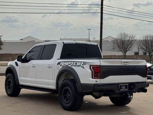 Used 2018 Ford F150 Raptor w/ Equipment Group 802A Luxury image 6