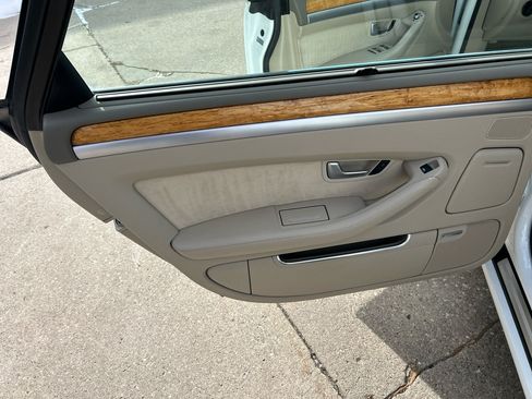 Used 2009 Audi A8 L 4.2 image 14