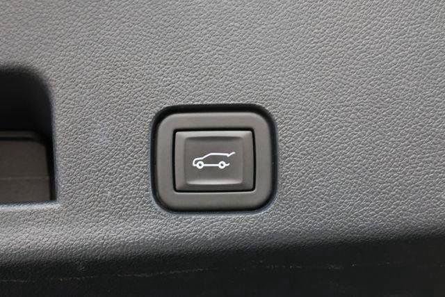 Used 2024 Chevrolet Traverse LT AWD/4WD image 30