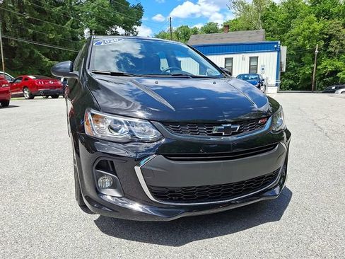 Used 2020 Chevrolet Sonic LT w/ Convenience Package FWD image 3
