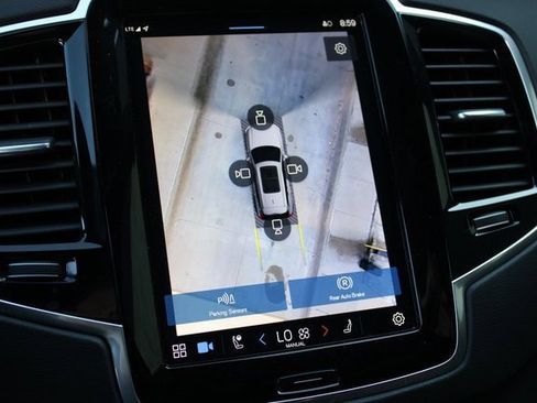 Used 2024 Volvo XC90 B6 Ultimate w/ Protection Package Premier image 10