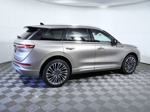 Used 2020 Lincoln Corsair Reserve w/ Equipment Group 201A image 9