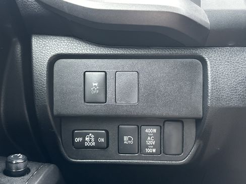 Used 2020 Toyota Tacoma TRD Sport image 24