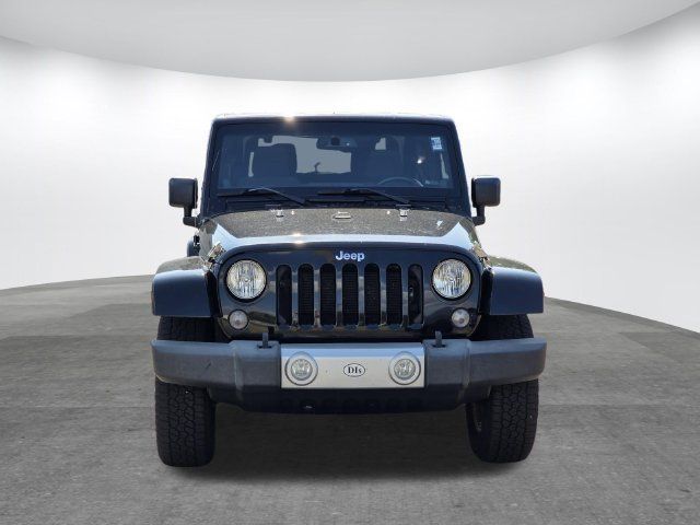 Used 2014 Jeep Wrangler Sahara w/ Connectivity Group AWD/4WD image 2