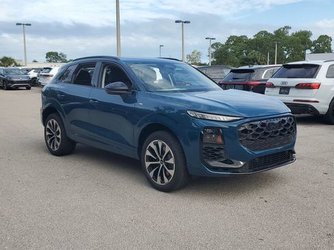 New 2026 Audi Q3 quattro 2.0T AWD/4WD image 2