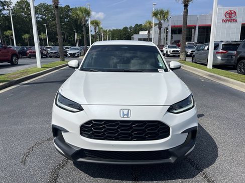 Used 2023 Honda HR-V LX image 3