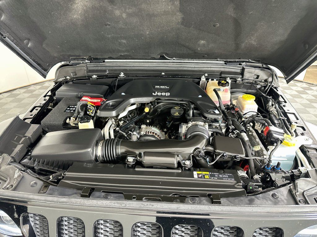 Used 2020 Jeep Wrangler Sport AWD/4WD image 26
