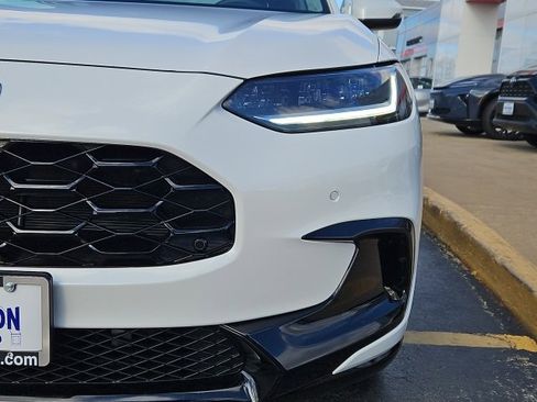 Used 2026 Honda HR-V EX-L image 3