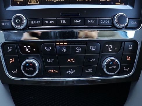 Used 2013 Bentley Continental GT image 66