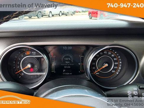 Used 2021 Jeep Wrangler Unlimited Sahara w/ Uconnect 4C Nav & Sound Group image 16