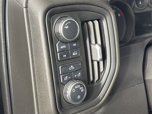 Used 2021 Chevrolet Silverado 1500 Custom image 10