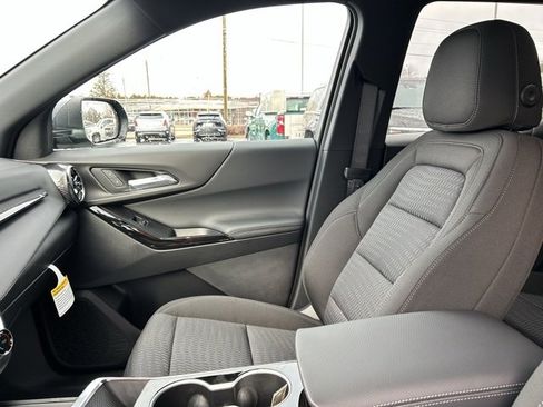 New 2026 Chevrolet Equinox LT image 24