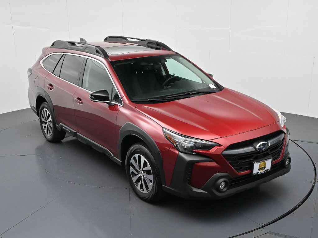 Used 2025 Subaru Outback Premium AWD/4WD image 14