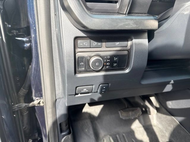 Used 2024 Ford F350 Lariat AWD/4WD image 14