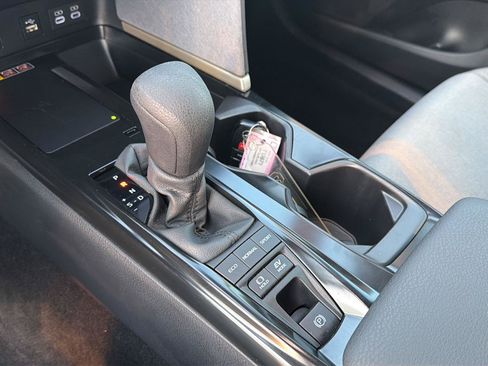Used 2025 Toyota Camry LE w/ Convenience Package FWD image 27