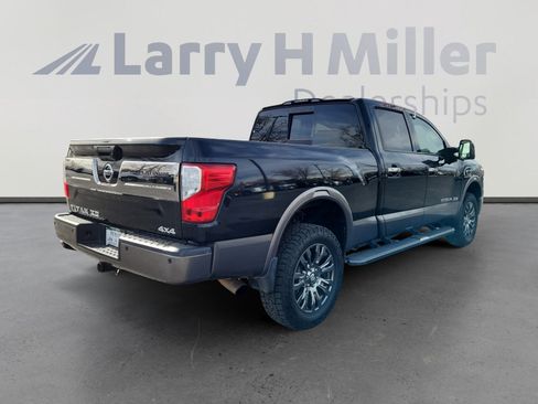 Used 2017 Nissan Titan Platinum Reserve image 5