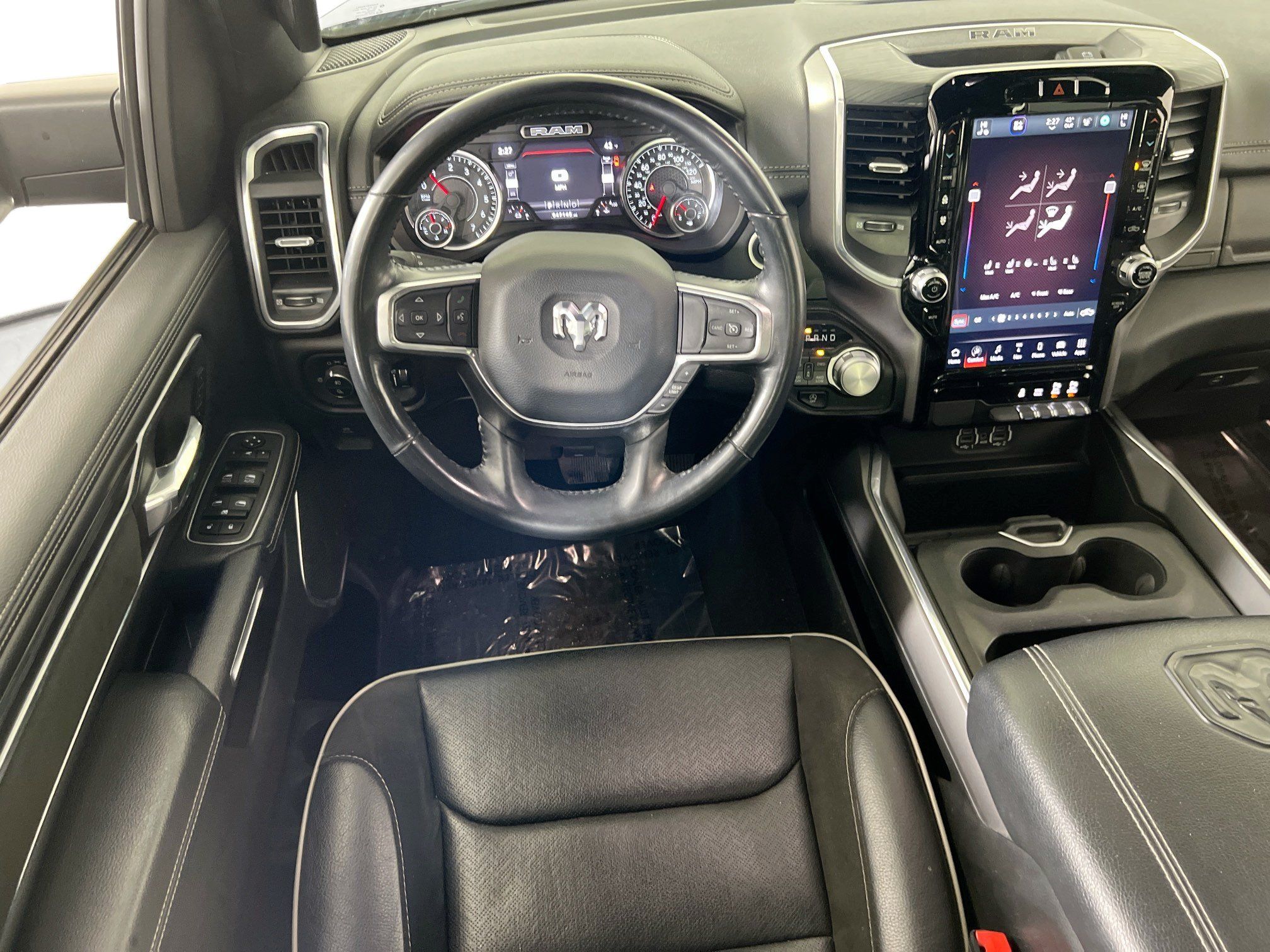 Used 2023 RAM 1500 Laramie AWD/4WD image 22