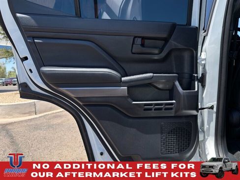 Used 2025 Toyota 4Runner SR5 AWD/4WD image 22