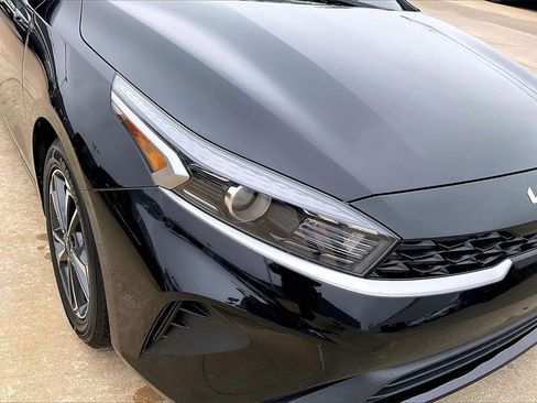 Certified 2024 Kia Forte LXS image 27