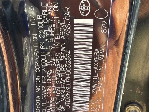 Used 2017 Toyota Prius V Three w/ Carpet Mat Package FWD image 31