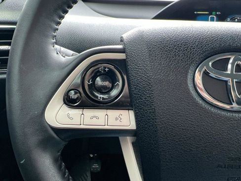 Used 2019 Toyota Prius Prime Premium image 20