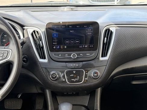 Used 2024 Chevrolet Malibu LS image 18