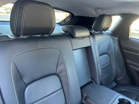Used 2017 Jaguar F-PACE R-Sport image 25
