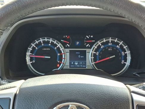 Used 2017 Toyota 4Runner SR5 Premium AWD/4WD image 22