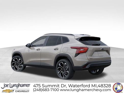 New 2026 Chevrolet Trax RS w/ Driver Confidence Package FWD image 3