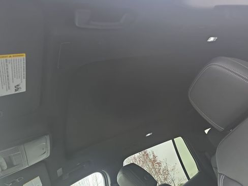 New 2026 Chevrolet Traverse LT image 29