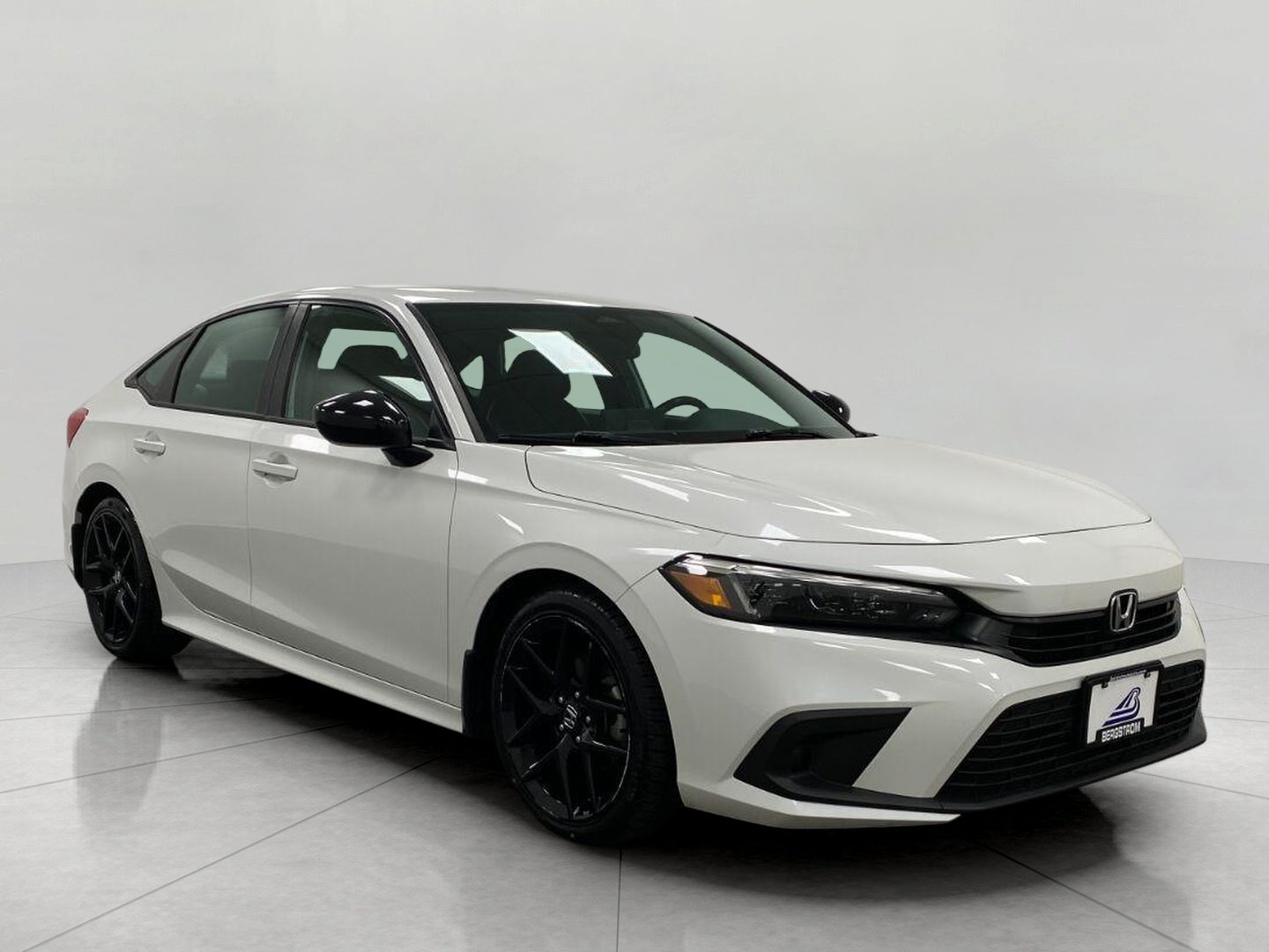 Used 2023 Honda Civic Sport image 1