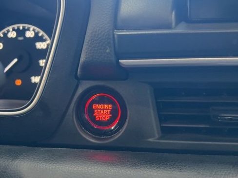 Used 2024 Honda Pilot Touring image 18