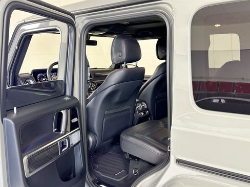 Used 2021 Mercedes-Benz G 63 AMG 4MATIC w/ G Manufaktur Interior Package image 27
