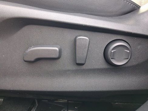 Used 2023 Subaru Forester Limited image 21