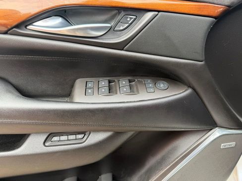 Used 2016 Cadillac Escalade ESV Premium RWD image 21