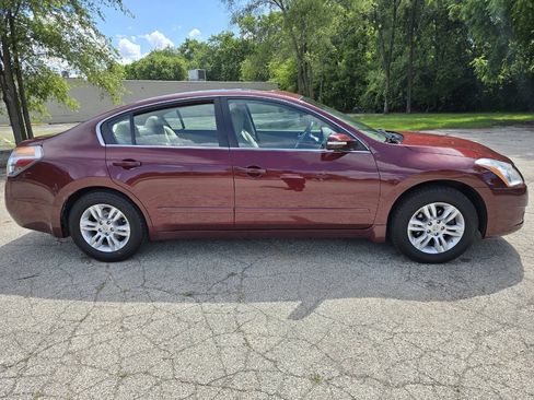 Used 2012 Nissan Altima 2.5 S w/ Convenience Pkg FWD image 4