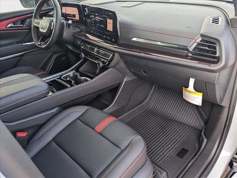 New 2026 Chevrolet Traverse RS w/ LPO, Floor Liner Package image 19