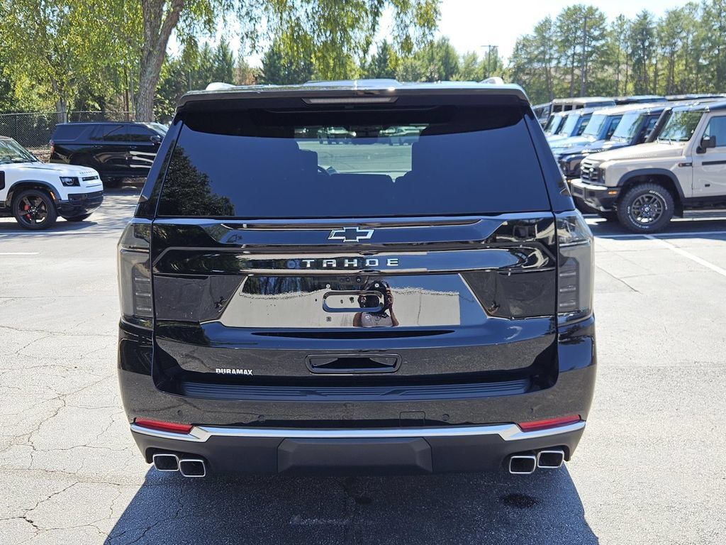 Used 2025 Chevrolet Tahoe High Country AWD/4WD image 4
