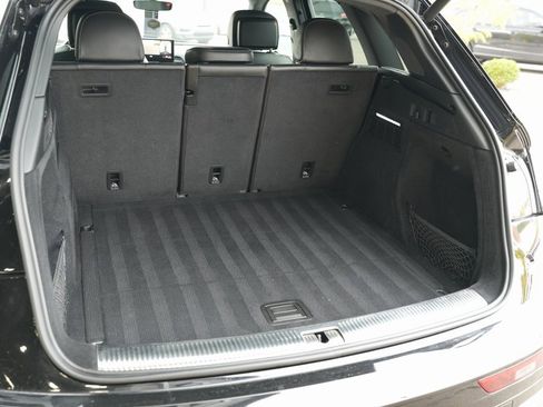 Used 2021 Audi SQ5 Premium Plus w/ Premium Plus Package image 33