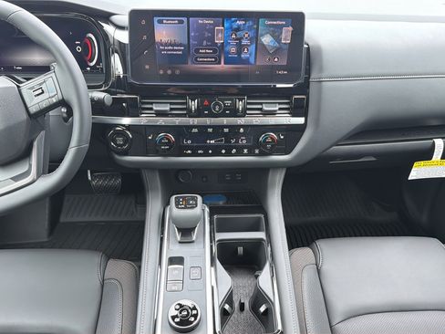 New 2026 Nissan Pathfinder SL AWD/4WD image 8