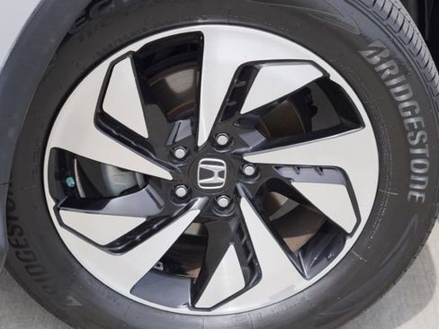 Used 2016 Honda CR-V Touring image 11