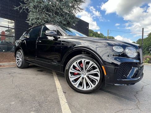 Used 2023 Bentley Bentayga image 7