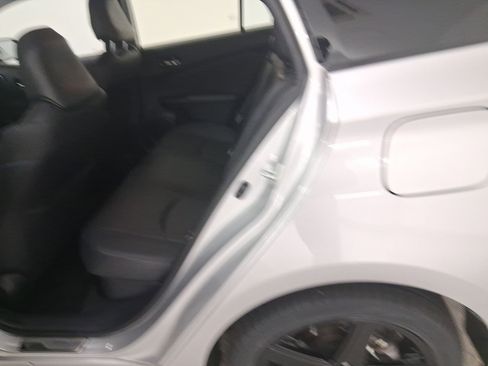 Used 2020 Toyota Prius Limited image 18